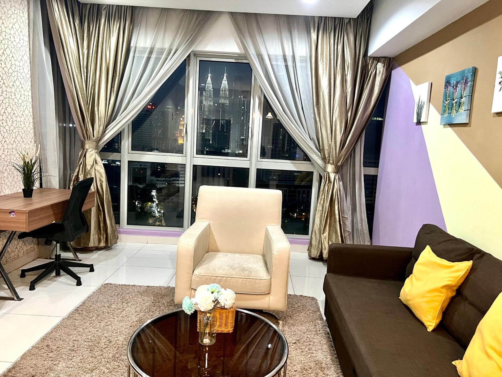 Regalia Suites 424 Kuala Lumpur Esterno foto